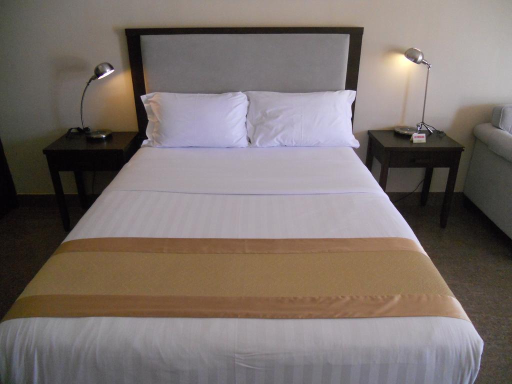 Plaza Hotel Dili Rum bild